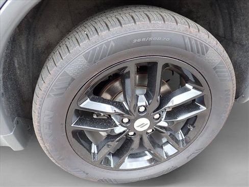 Used 2023 Dodge Durango GT AWD/4WD image 7