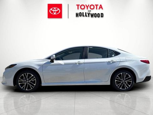 New 2026 Toyota Camry XLE image 9