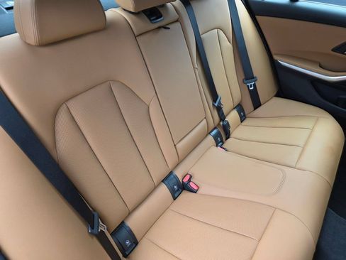 Used 2024 BMW 330i Sedan w/ Convenience Package RWD image 24