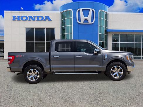 Used 2023 Ford F150 Lariat w/ Trailer Tow Package image 2