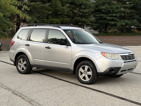 Used 2010 Subaru Forester 2.5X AWD/4WD image 7