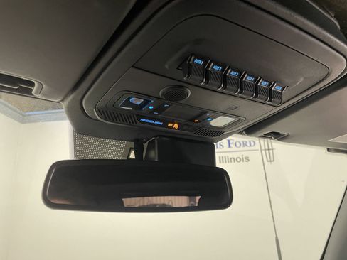 Used 2022 Ford Bronco Wildtrak image 8