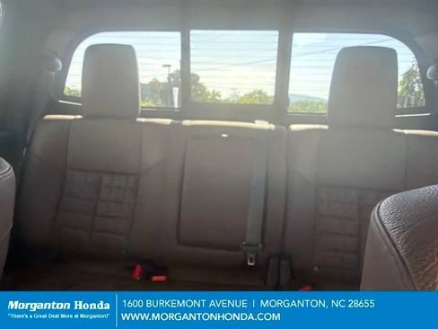 Used 2023 Nissan Titan Platinum Reserve w/ Moonroof Package AWD/4WD image 14