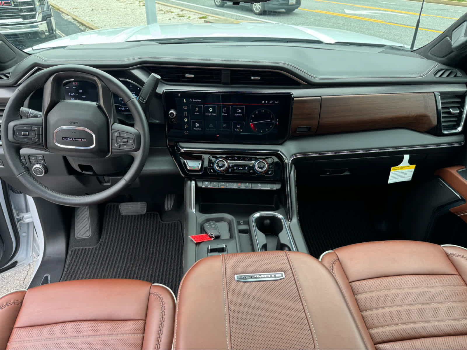 Used 2024 GMC Sierra 2500 Denali Ultimate w/ Max Trailering Package AWD/4WD image 10