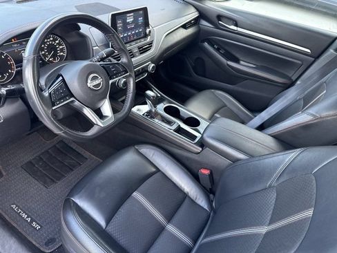 Used 2024 Nissan Altima 2.5 SR FWD image 10