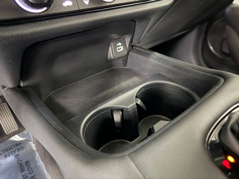 Used 2023 Honda HR-V LX image 28