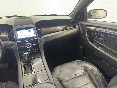 Used 2017 Ford Taurus Limited image 16