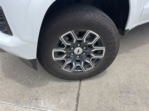 Used 2024 Chevrolet Colorado Z71 w/ Advanced Trailering Package image 32