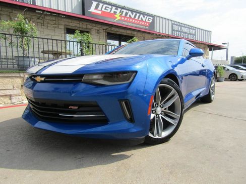 Used 2016 Chevrolet Camaro LT image 1