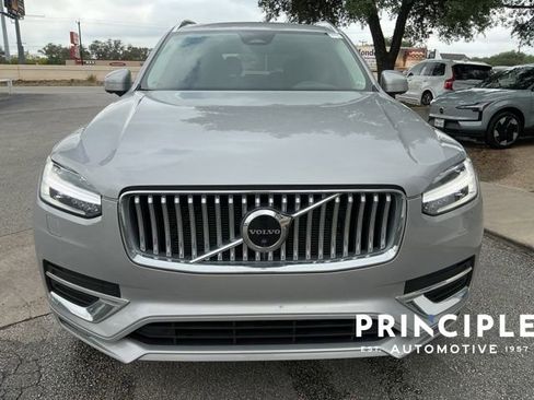 Used 2023 Volvo XC90 B5 Plus w/ Protection Package Premier AWD/4WD image 3