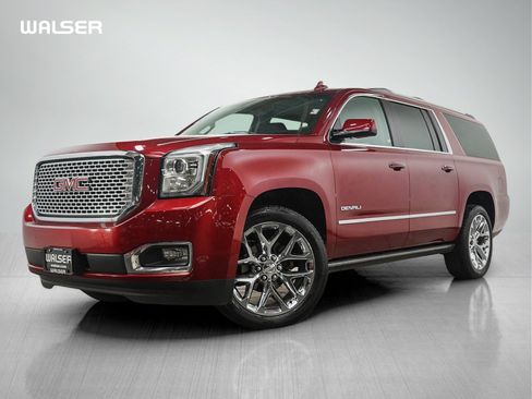 Used 2015 GMC Yukon XL Denali w/ Premium Package AWD/4WD image 1