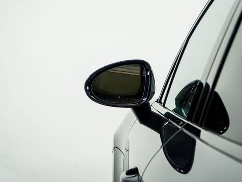 Used 2017 Porsche Macan S image 14