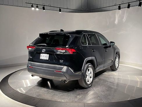 Used 2019 Toyota RAV4 XLE image 11