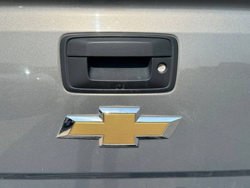 Used 2017 Chevrolet Silverado 1500 High Country AWD/4WD image 11
