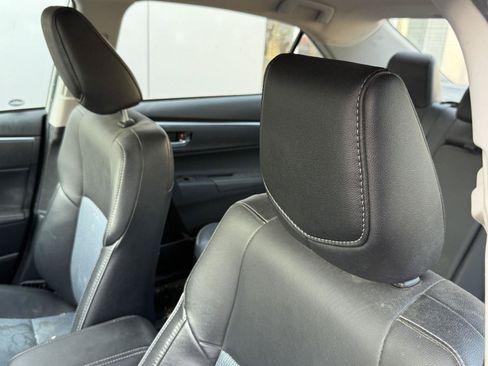Used 2015 Toyota Corolla S FWD image 10