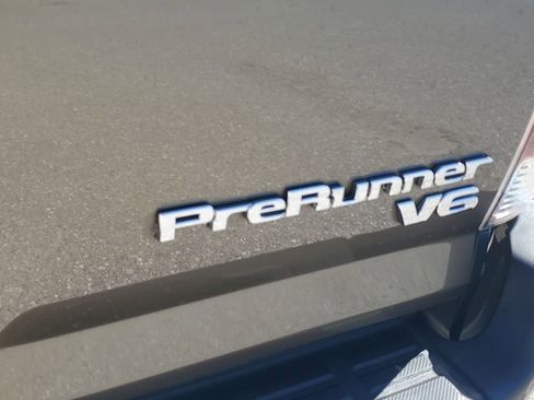Used 2011 Toyota Tacoma PreRunner image 35