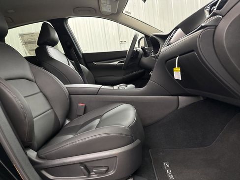 Certified 2025 INFINITI QX50 Pure image 27