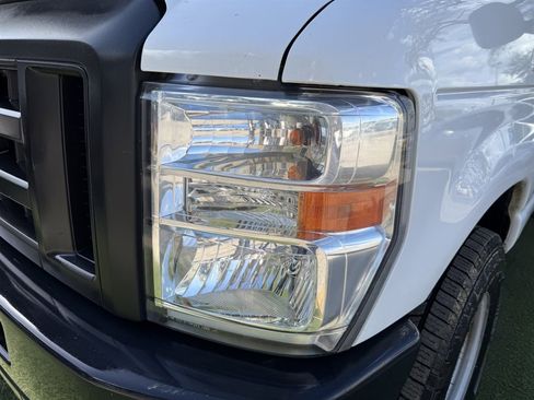 Used 2023 Ford E-350 and Econoline 350 Super Duty w/ Power Windows & Locks Group image 19