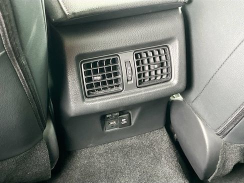 Used 2025 Toyota Camry XLE FWD image 24