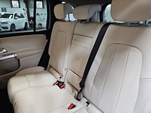 New 2026 Mercedes-Benz GLB 250 image 15