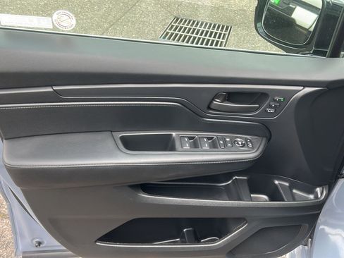 Used 2025 Honda Odyssey Sport-L image 19