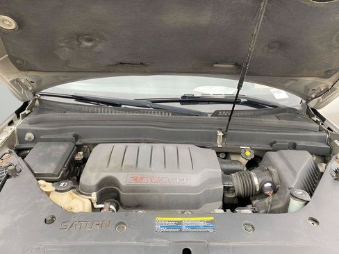 Used 2007 Saturn Outlook XE w/ Advanced Audio Pkg FWD image 16