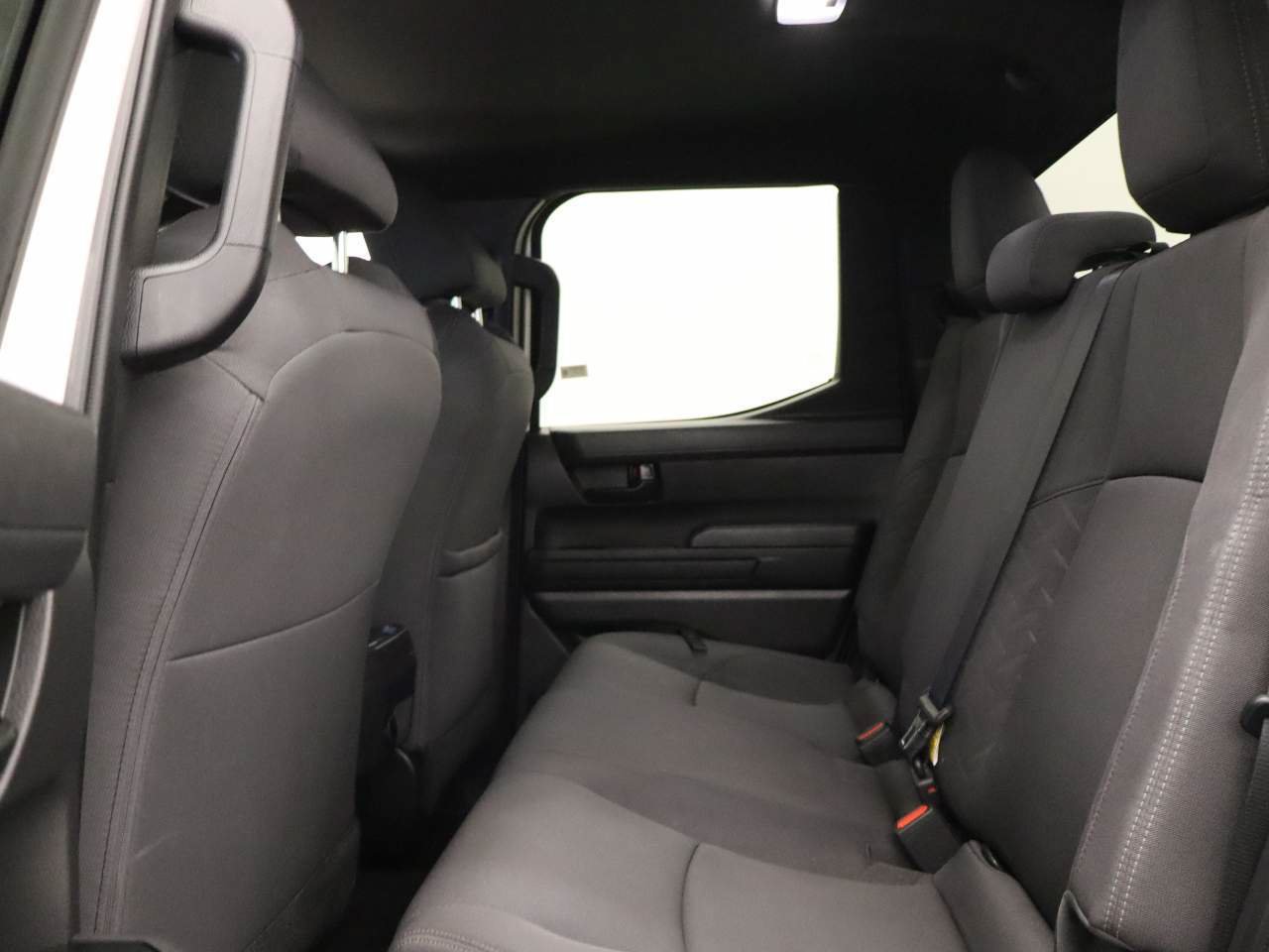Used 2024 Toyota Tacoma SR w/ SR Upgrade Package AWD/4WD image 16