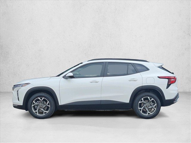 Certified 2025 Chevrolet Trax LT w/ LT Convenience Package FWD image 5