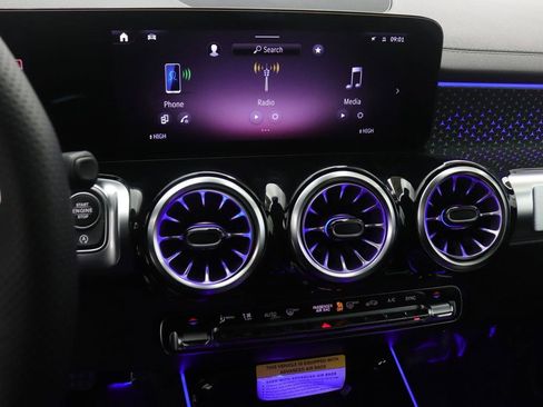 New 2026 Mercedes-Benz GLB 35 AMG 4MATIC image 5