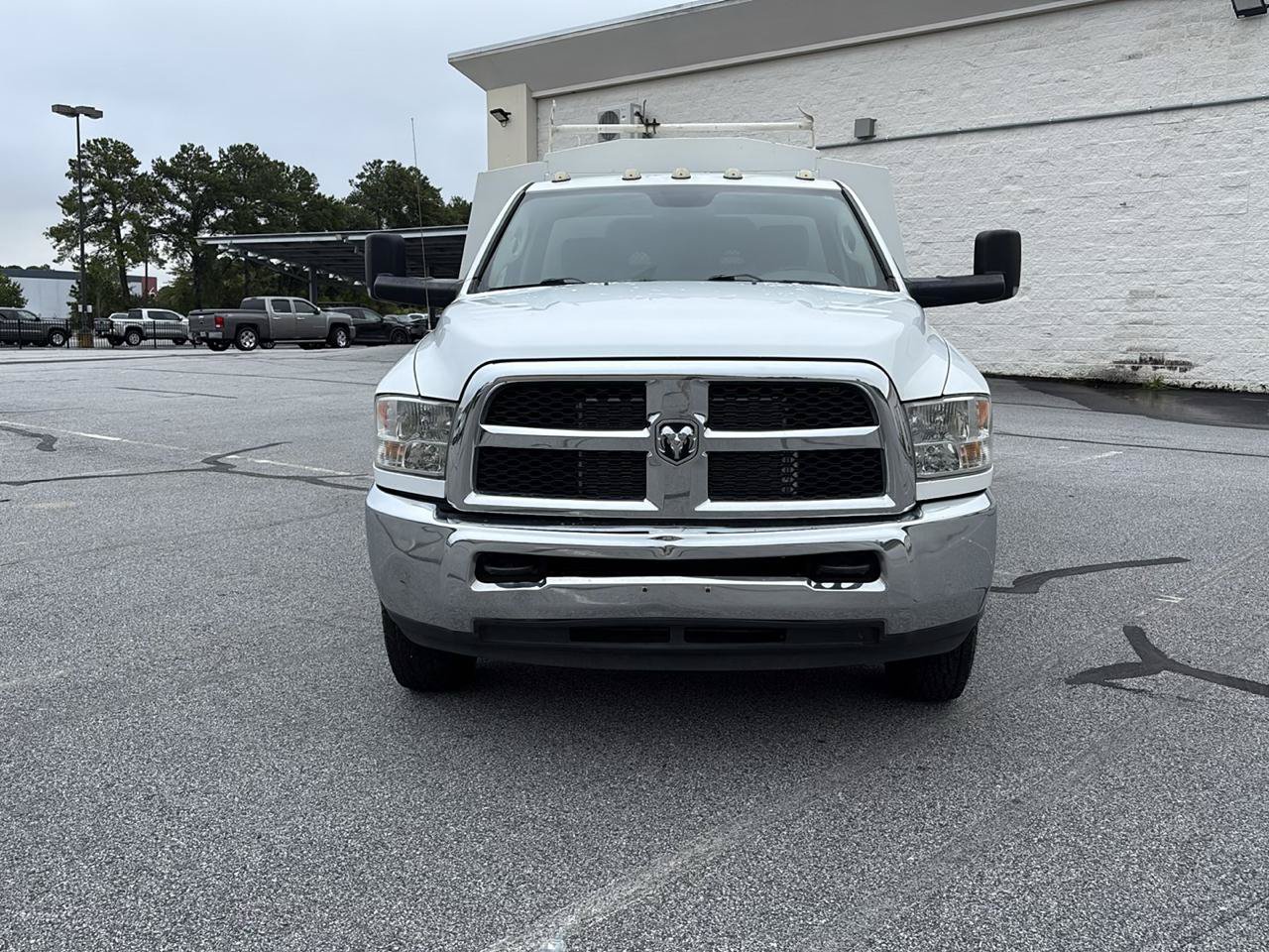 Used 2017 RAM 3500 Tradesman w/ Power & Remote Entry Group RWD image 2