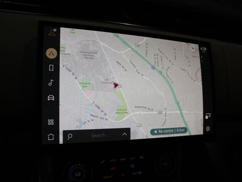 Used 2023 Land Rover Range Rover SE image 58