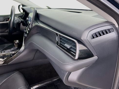 Used 2021 Toyota Camry XSE w/ Carpet Mat Package (TMS) image 29