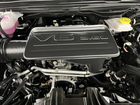 Used 2025 RAM 1500 Big Horn image 34