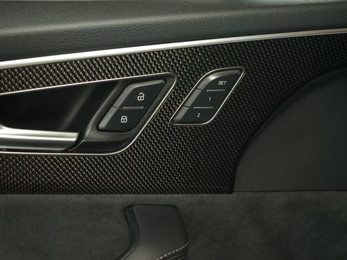 Used 2023 Audi SQ7 Prestige AWD/4WD image 28