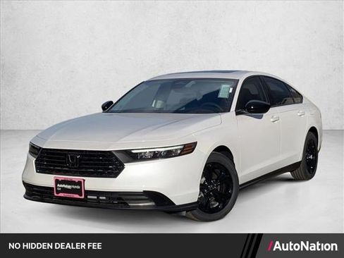 Used 2025 Honda Accord SE image 1