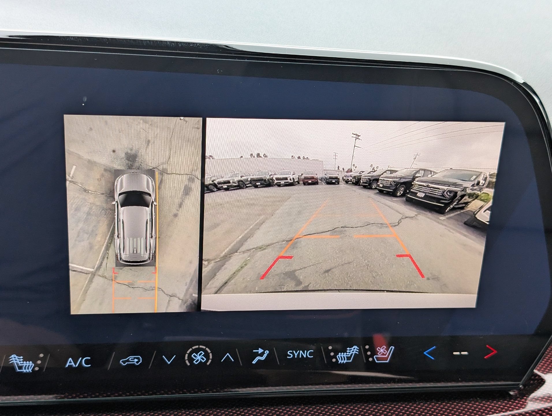 New 2026 Chevrolet Traverse RS FWD image 22