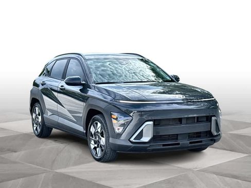 Used 2024 Hyundai Kona SEL FWD image 2