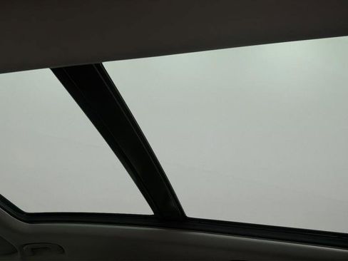 Used 2022 GMC Terrain SLT w/ Infotainment Package II image 19