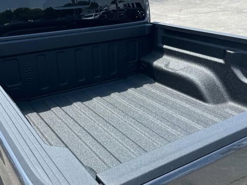 New 2025 Jeep Gladiator Sport image 25