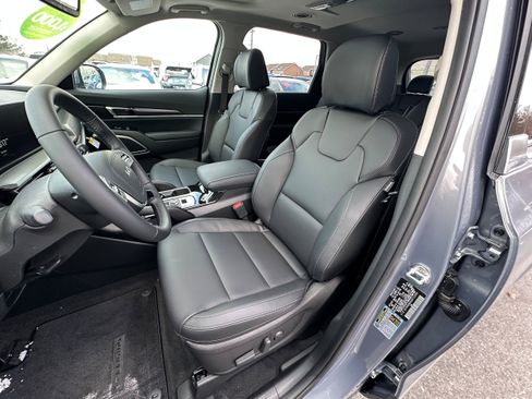 New 2025 Kia Telluride S image 36