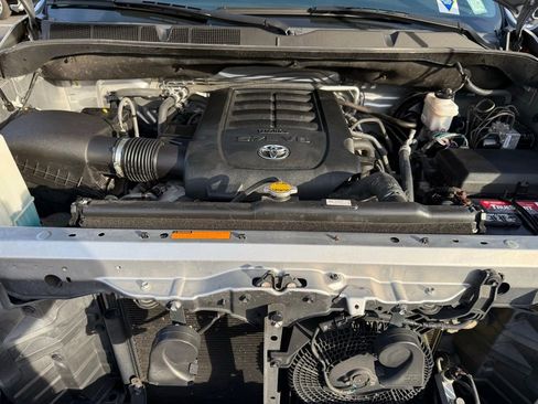 Used 2017 Toyota Sequoia Platinum image 23