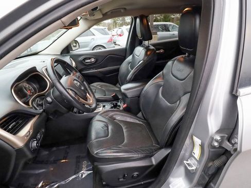 Used 2015 Jeep Cherokee Limited w/ Luxury Group image 34