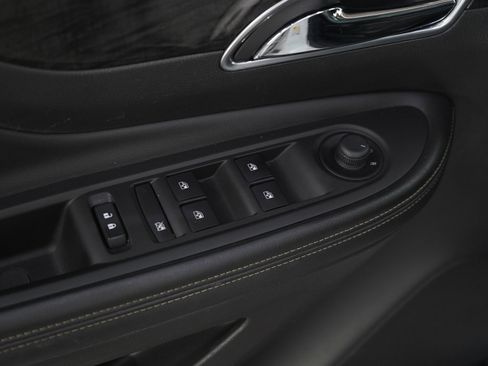 Used 2016 Buick Encore Leather w/ Experience Buick Package image 19