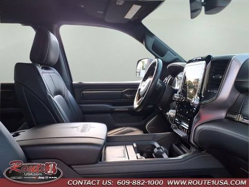Used 2020 RAM 1500 Limited w/ Black Appearance Package AWD/4WD image 14