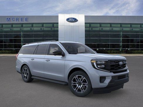 New 2026 Ford Expedition Max Active RWD image 7