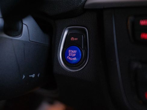 Used 2015 BMW 320i Sedan RWD image 23