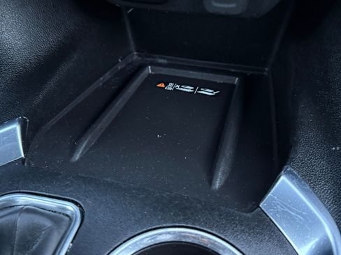 Used 2023 Chevrolet Traverse LT w/ Midnight/Sport Edition AWD/4WD image 26