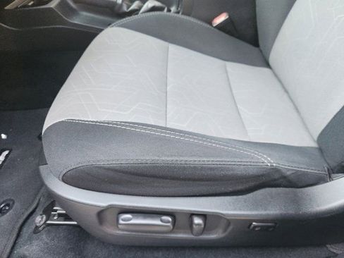 Used 2020 Toyota Tacoma TRD Sport w/ Technology Package image 26