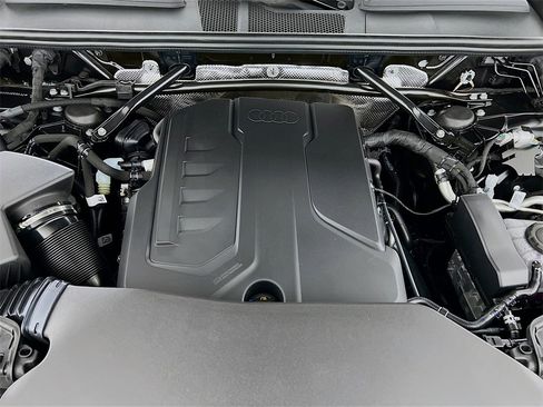 New 2025 Audi Q5 Premium Plus image 32