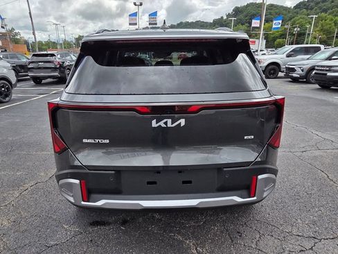 New 2027 Kia Seltos EX w/ EX Panoramic Sunroof Package AWD/4WD image 6